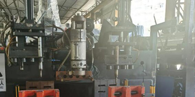 宁波均禹机械设备介绍吹塑机械日常维护规范